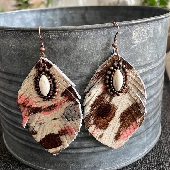 MULTI-TONED Leather Feather Fringed Earrings - Picture 1 of 2